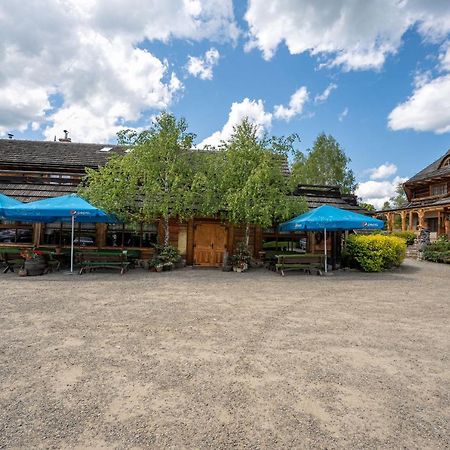 Bed and Breakfast Gosciniec Debowa Gazdowka Ustrzyki Dolne Exterior foto